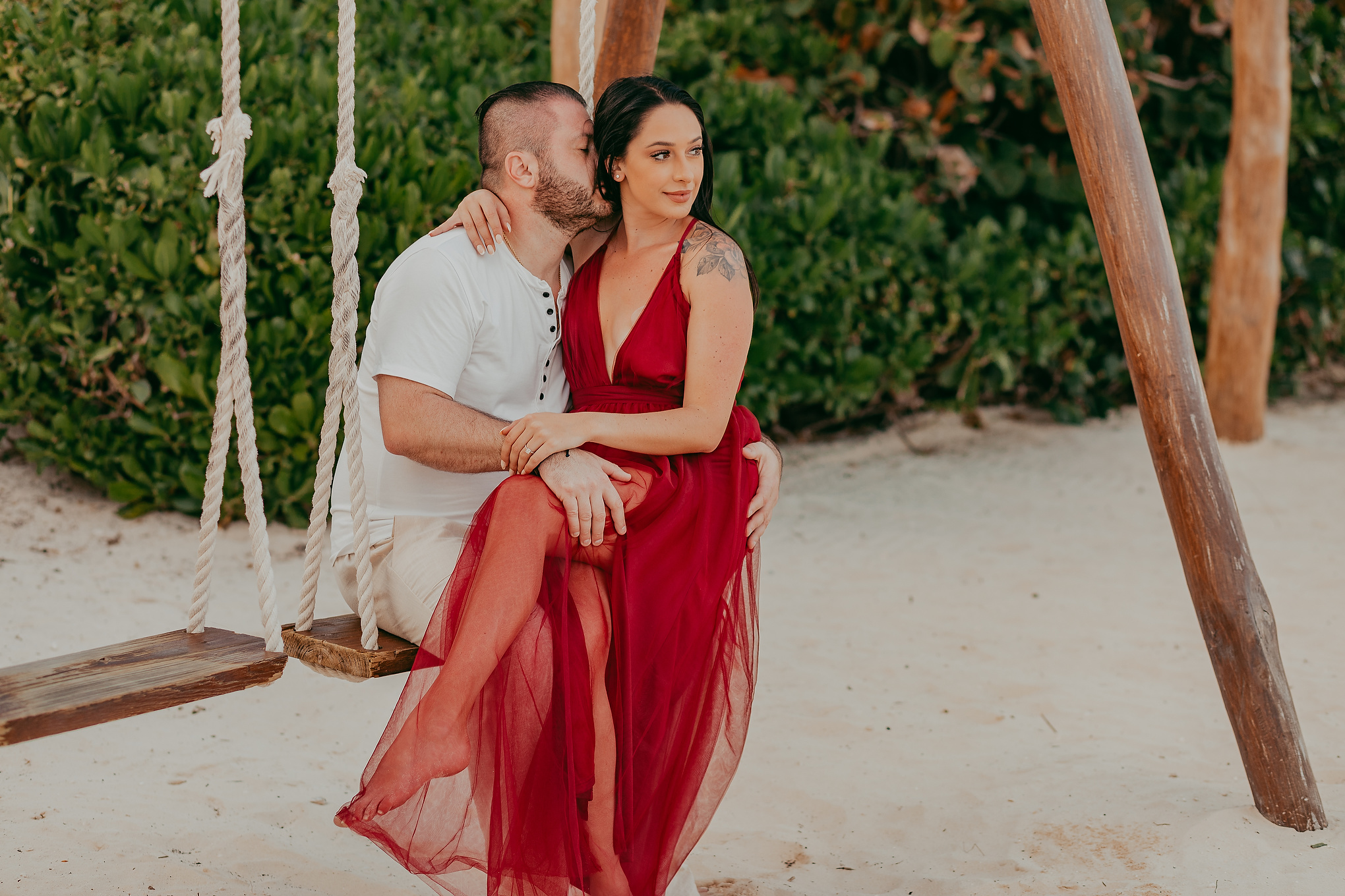 love, couple, beach, cancun, mexico, photography, claudia del rivero photography